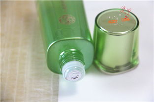 abbytong點(diǎn)評水嫩精純明星美肌水 極致水潤體驗(yàn)，重現(xiàn)明星光彩